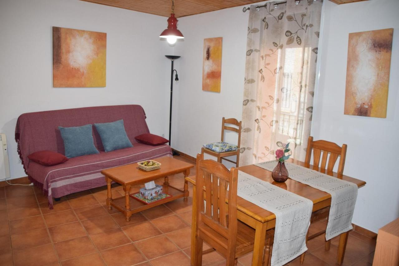 Apartamentos Loli بيرغا المظهر الخارجي الصورة